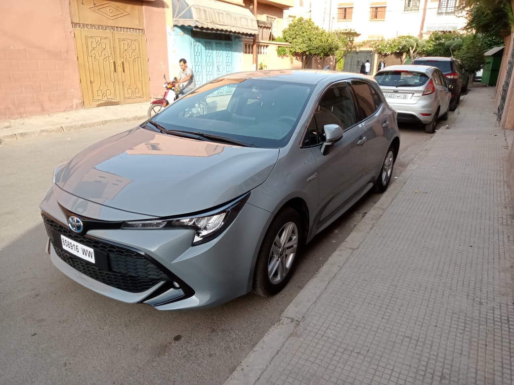 TOYOTA Corolla S hatchack